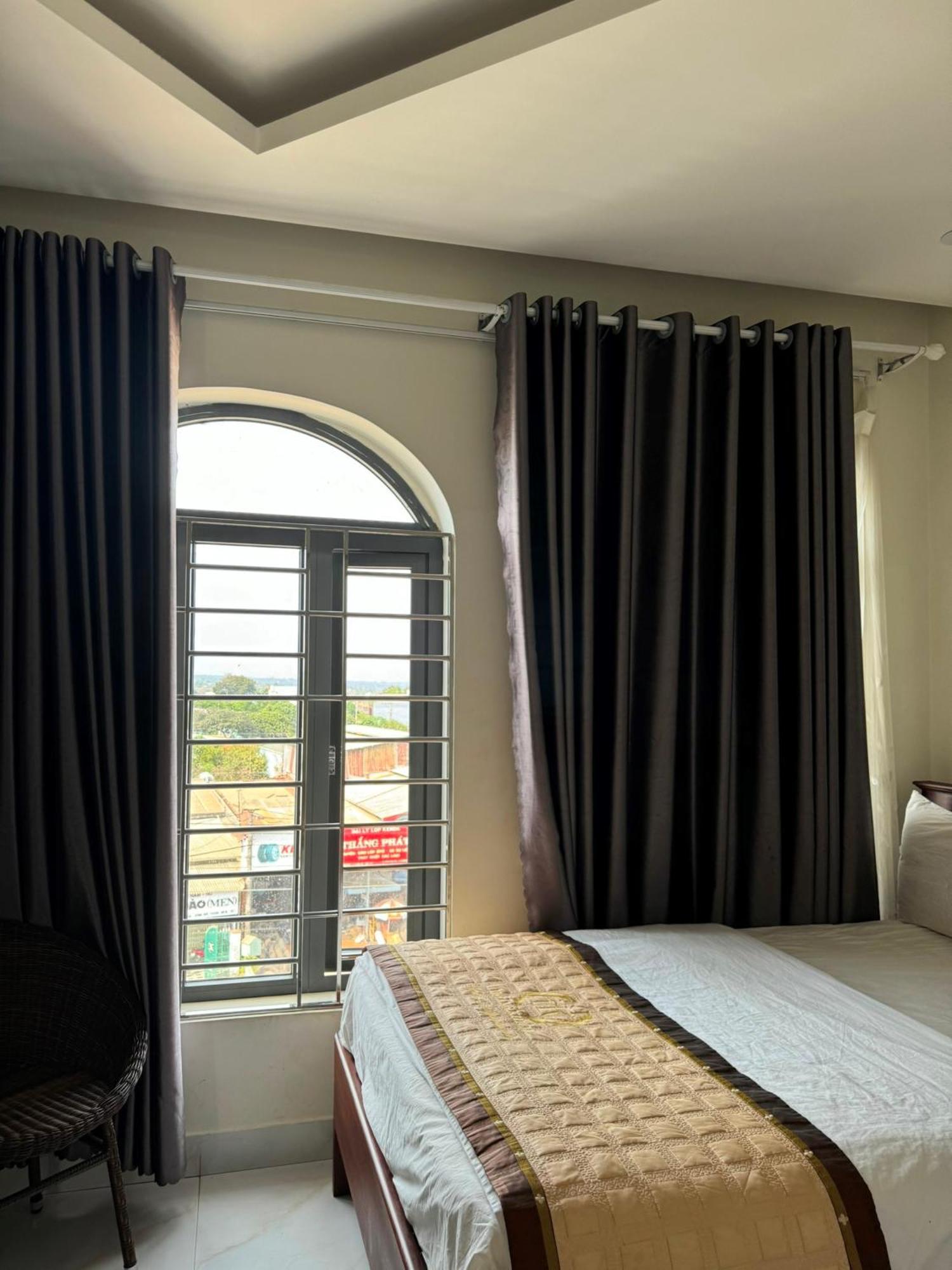Hoang Khiem Hotel 플레이쿠 외부 사진